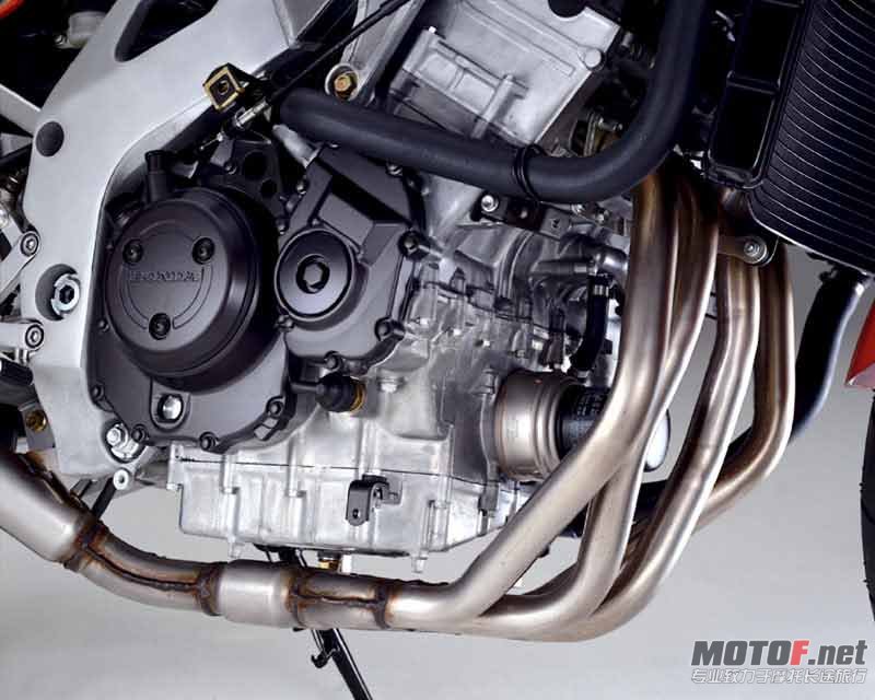 MCBR919988_A-01.jpg