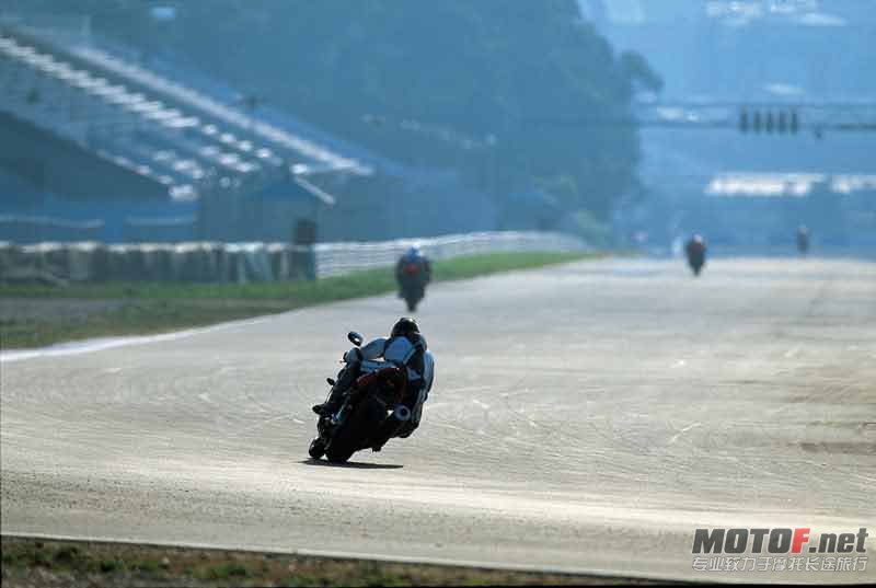 90413@Honda-Fireblade-Launc.jpg
