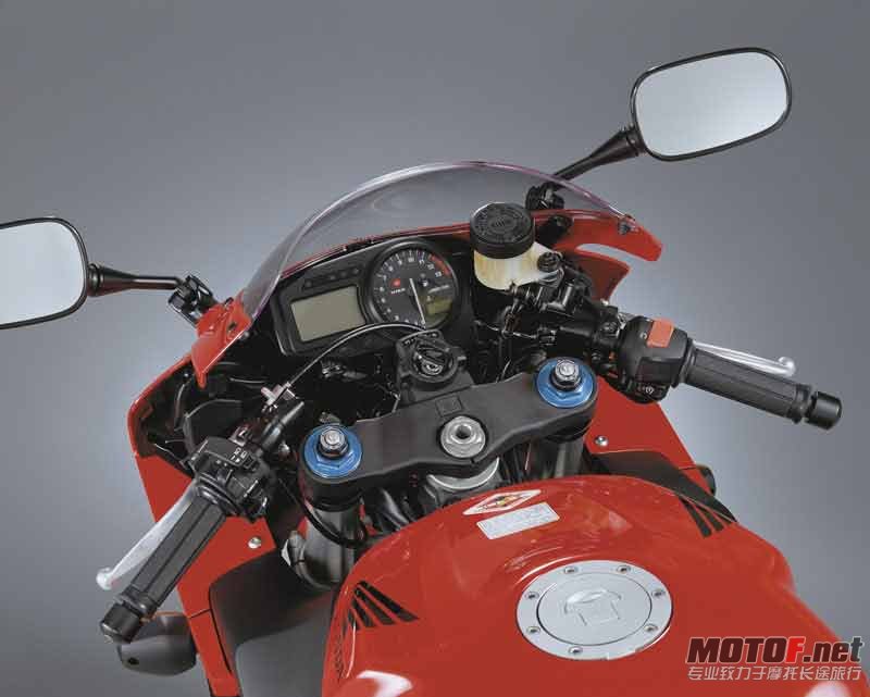 MCBR920028RG-01.jpg