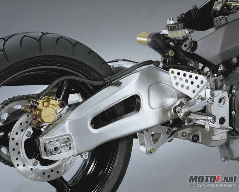 MCBR920028RI-01.jpg