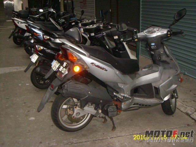 SL701506.JPG