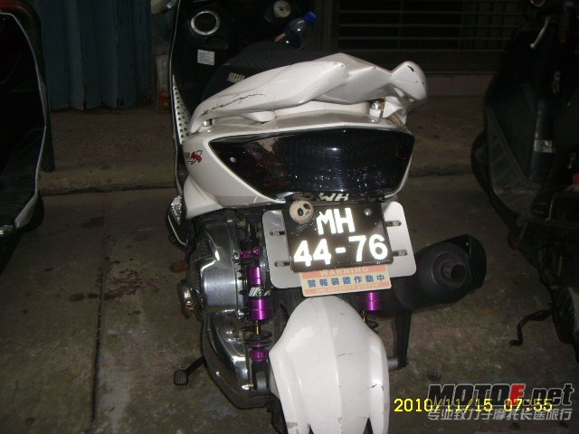SL701508.JPG