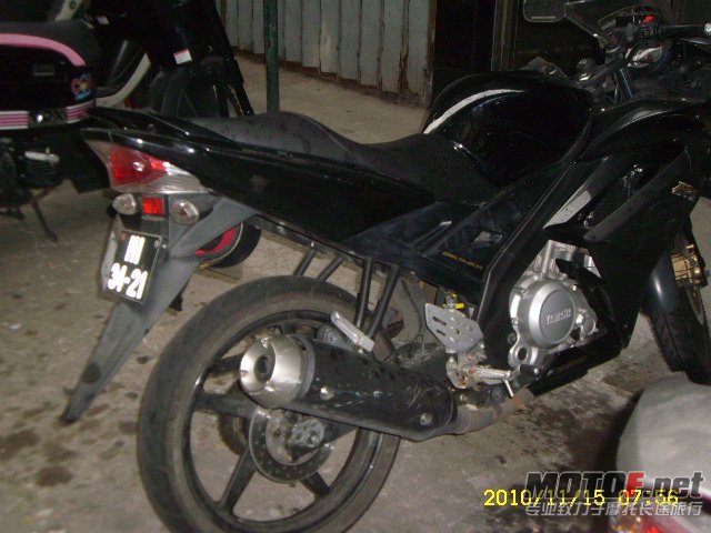 SL701510.JPG