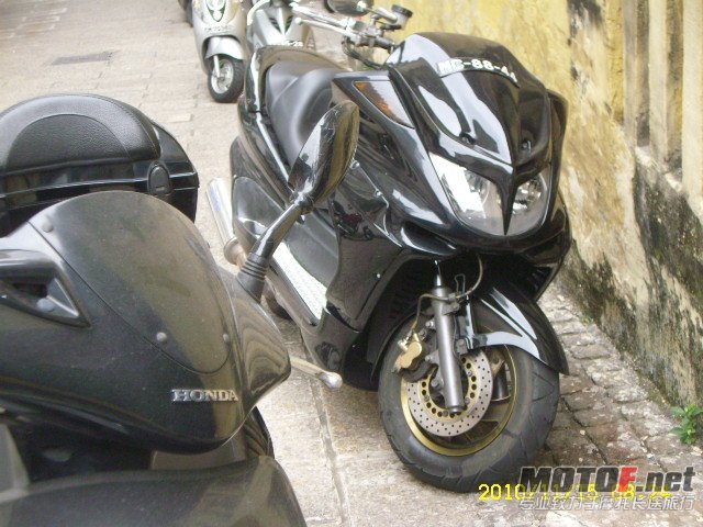 SL701523.JPG