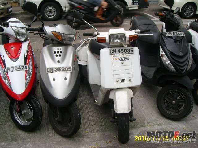 SL701530.JPG
