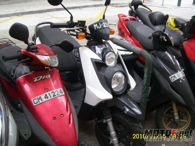 SL701532.JPG