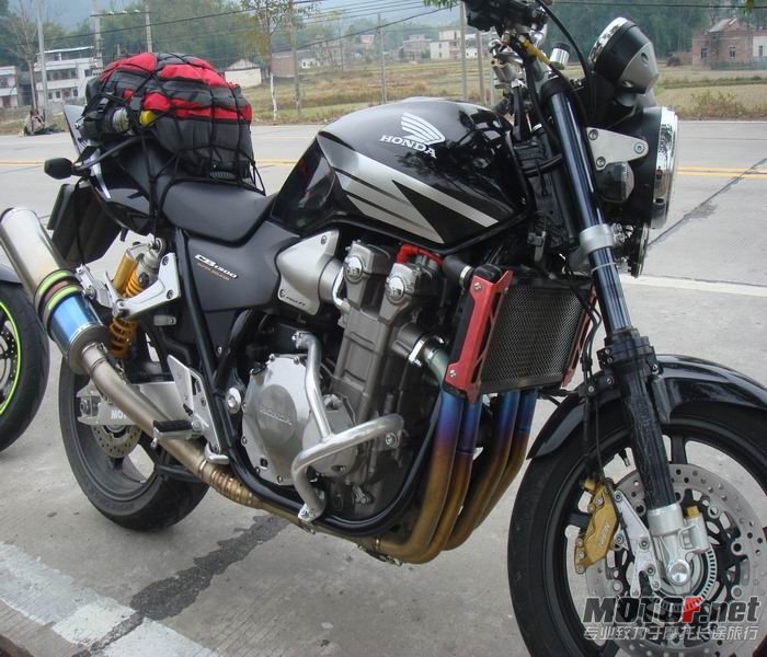 4Lx0Bj2e[1].JPG