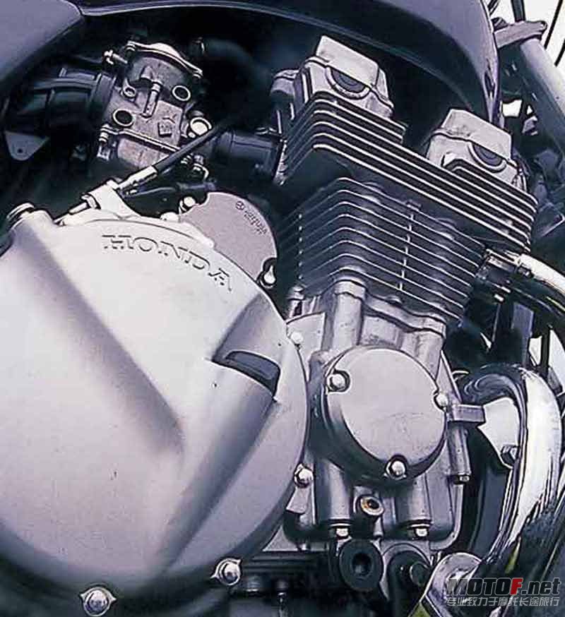 HONDA-CB750X1-0653-01.jpg