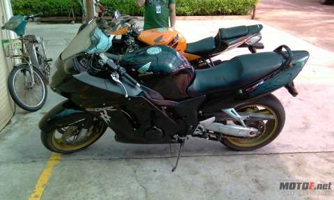 江門出售cbr1100xx 黑鳥 20000元