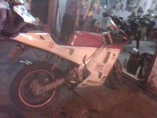 旧款FZR250少骨架
