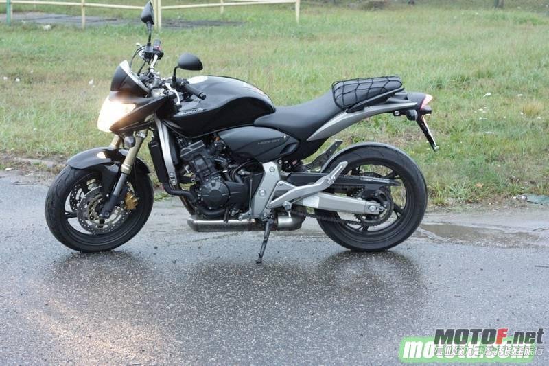 1266501508301923-Honda-CB-600-(Hornet)-[1].jpg