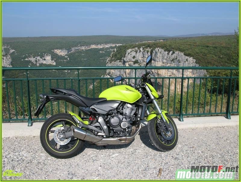 1266925567302200-Honda-CB-600-(Hornet)-[1].jpg