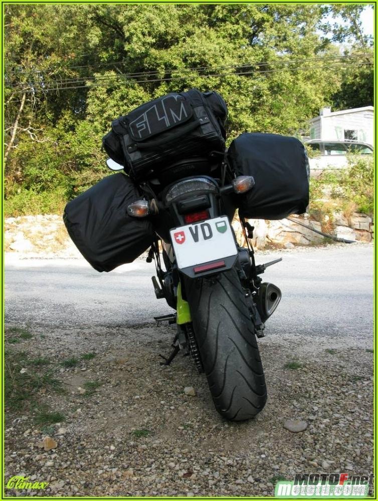 1266925568302201-Honda-CB-600-(Hornet)-[1].jpg