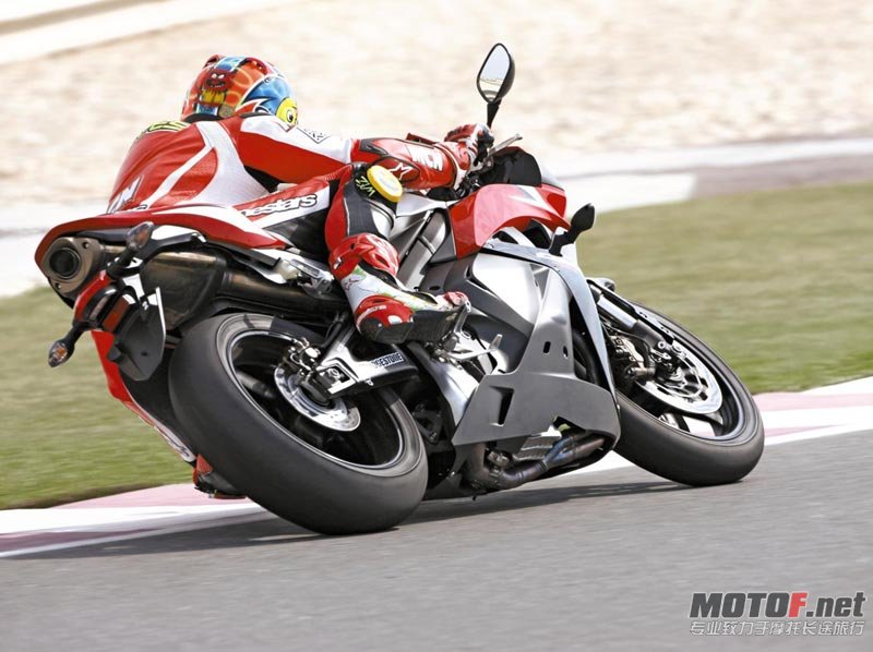 03Honda-CBR600RR.jpg