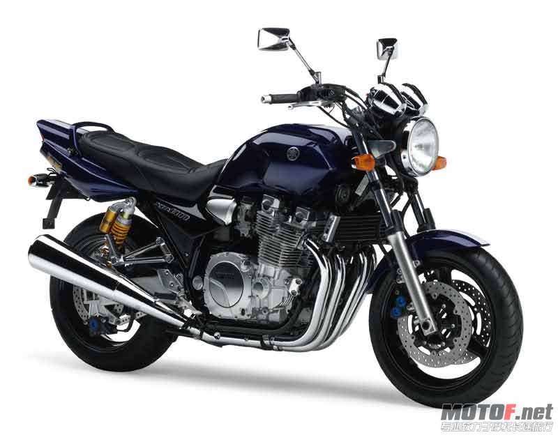 2006XJR1300Studio0003DP.jpg