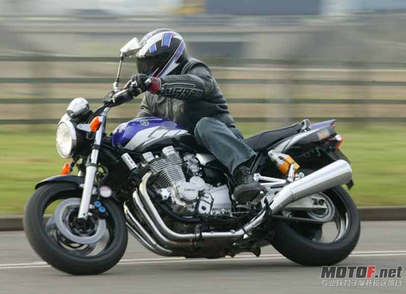 XJR4801.jpg