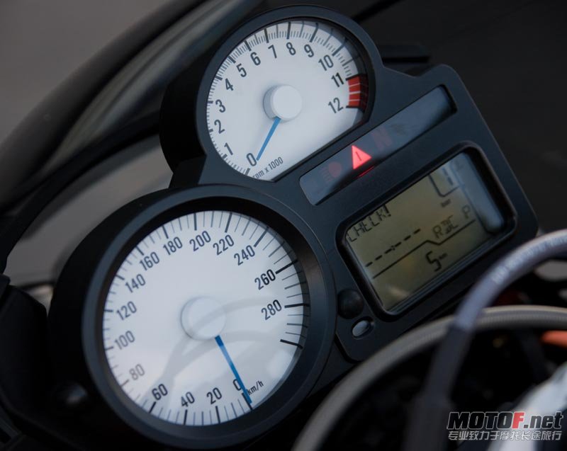 18bmw-k1300-r.jpg