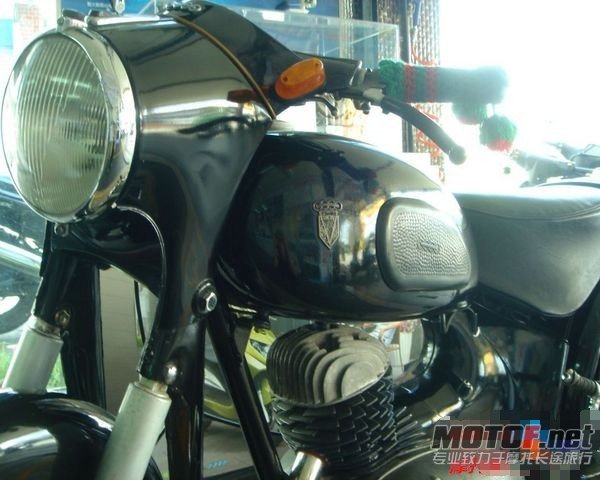 0902081242c4dd0d445ebf2540_副本.jpg