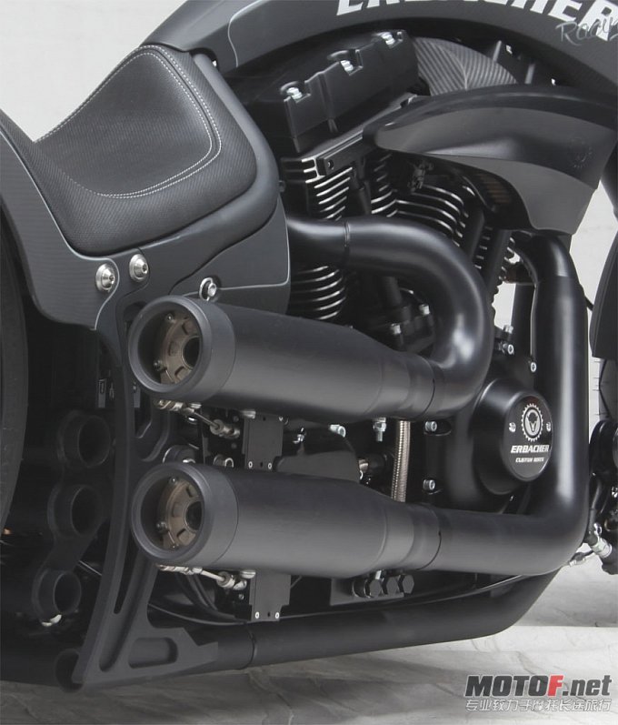 hr-erbacher-the-one-motorcycle-revs-up-for-essen-show-medium_3.jpg