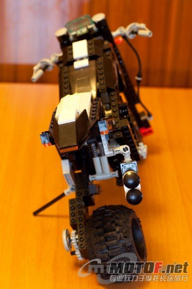 moto_lego_10.jpg