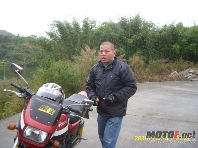 SL701686.JPG