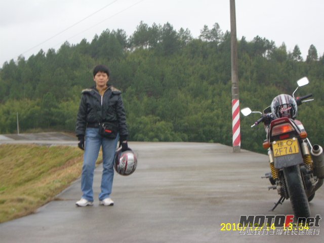 SL701687.JPG