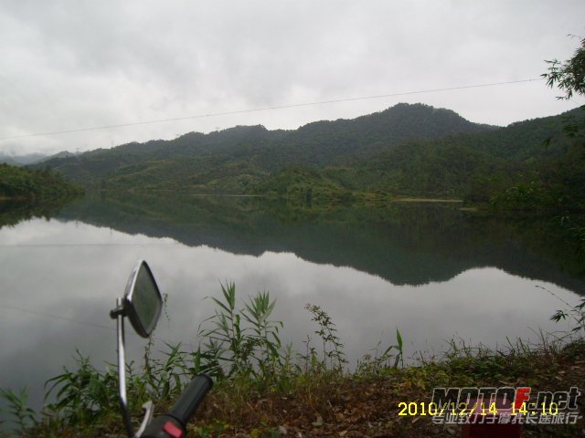 SL701699.JPG