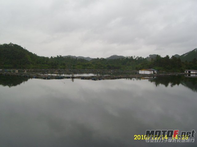 SL701711.JPG