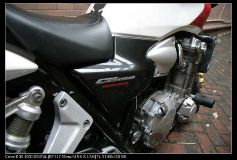 04CB1300