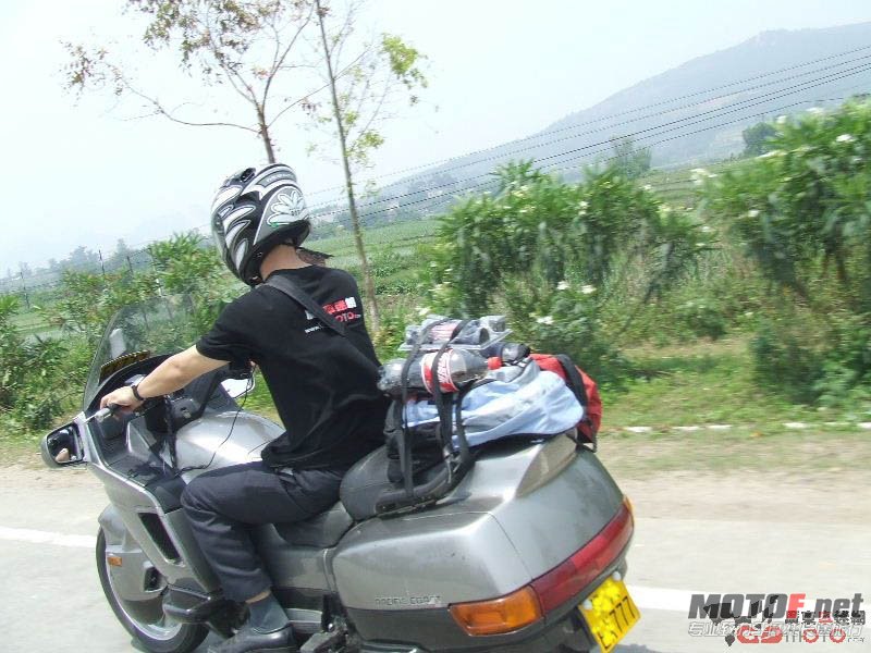 pc后面看行车.jpg