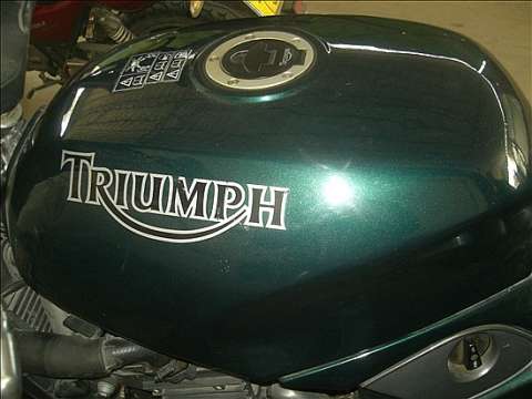 凯旋900CC