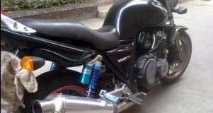 CB400