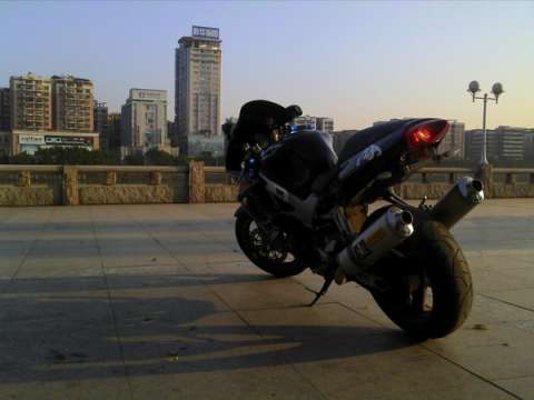VTR1000F