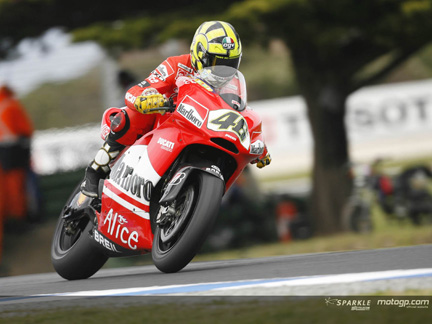 rossi_ducati_14.jpg