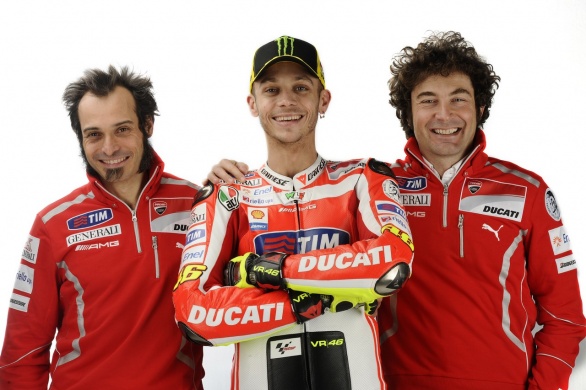 rossi_hayden_tuta_ducati_01.jpg