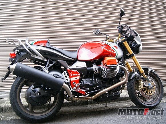 motoguzziv11 (2).jpg