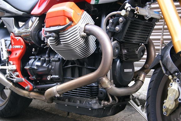 motoguzziv11 (3).jpg