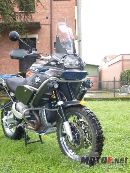 r1200gsa_team_elephant_02.jpg