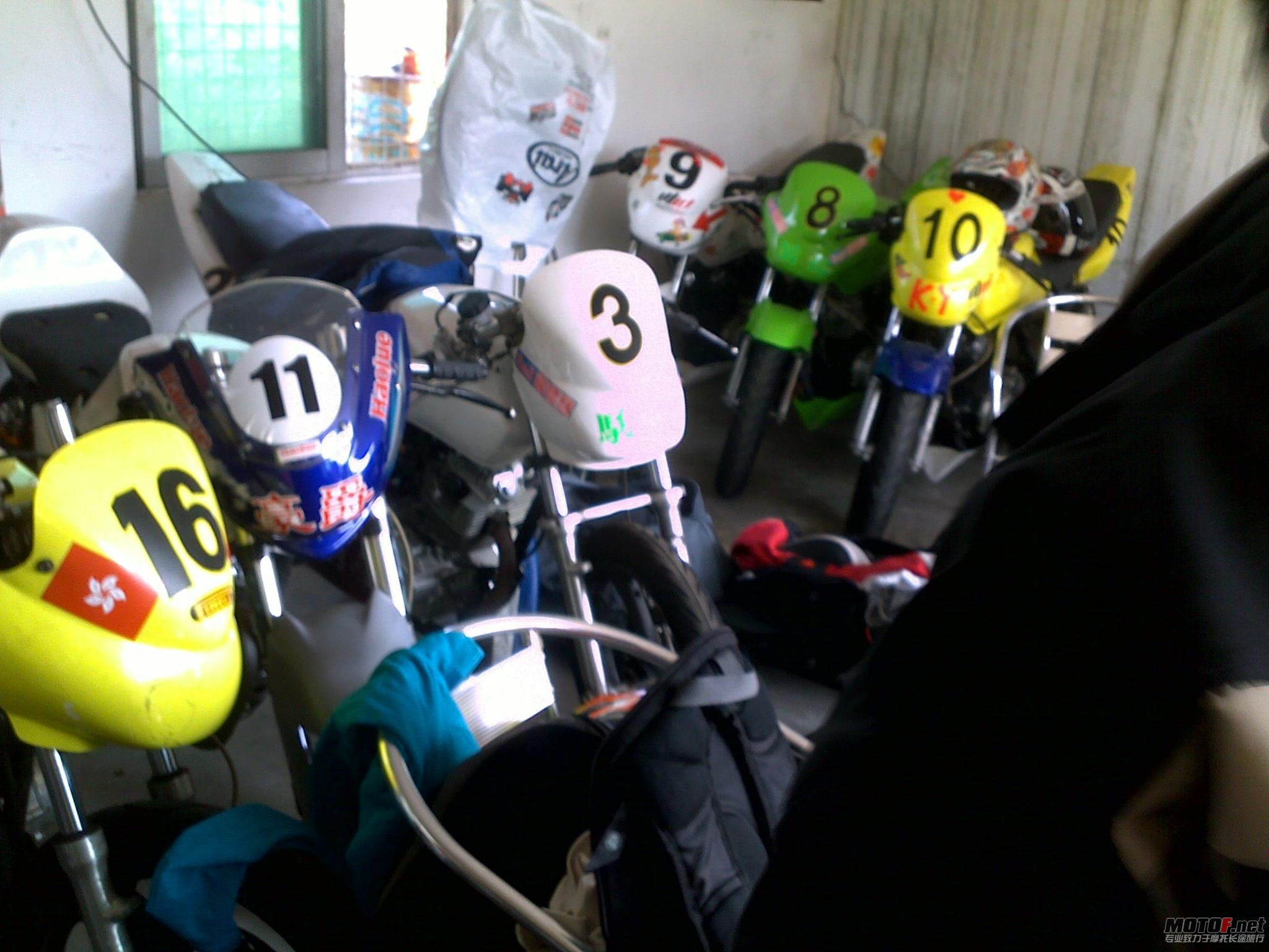 20110108463.jpg