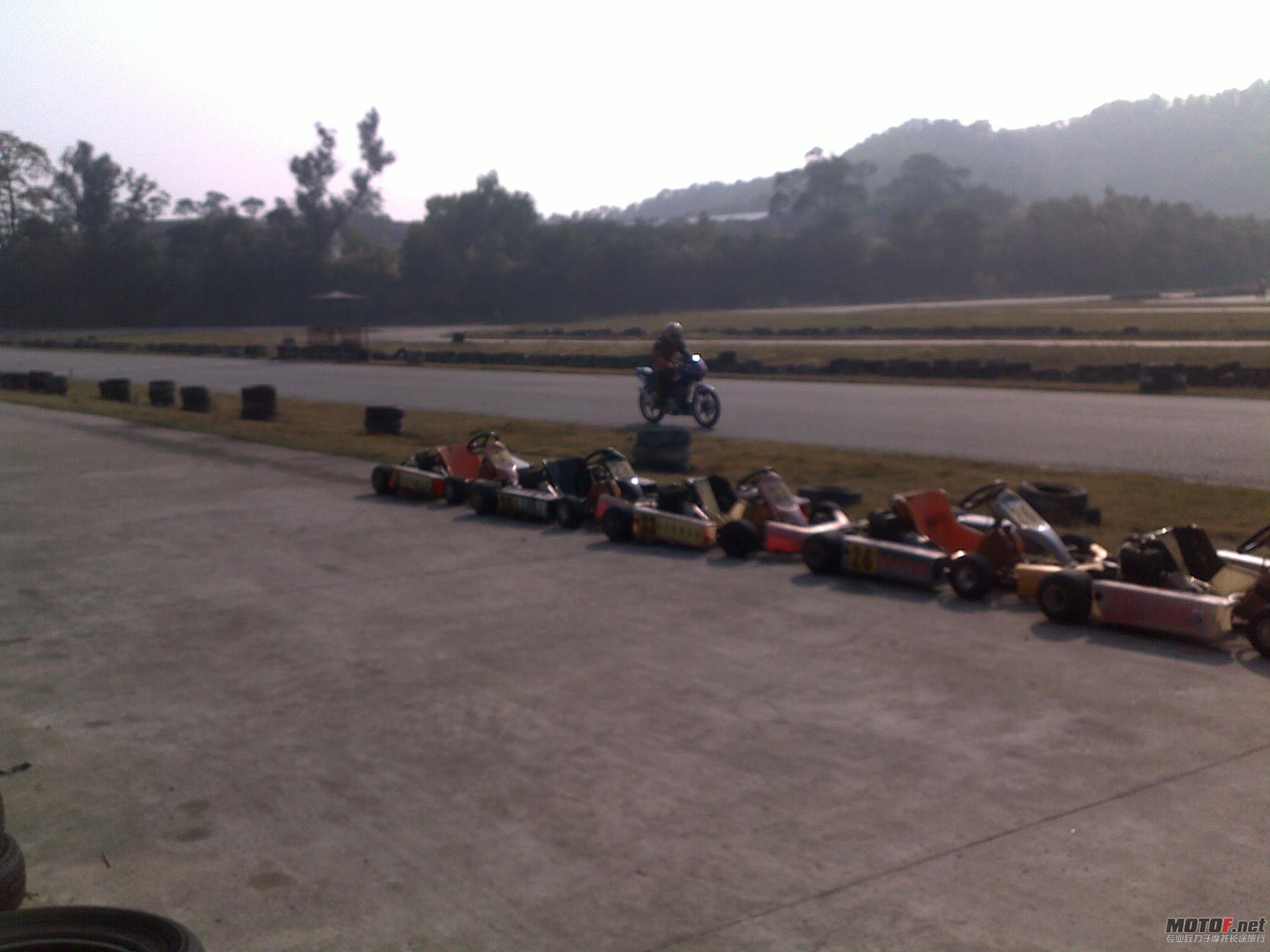 20110108480.jpg