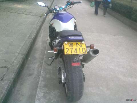 铃木GSX600