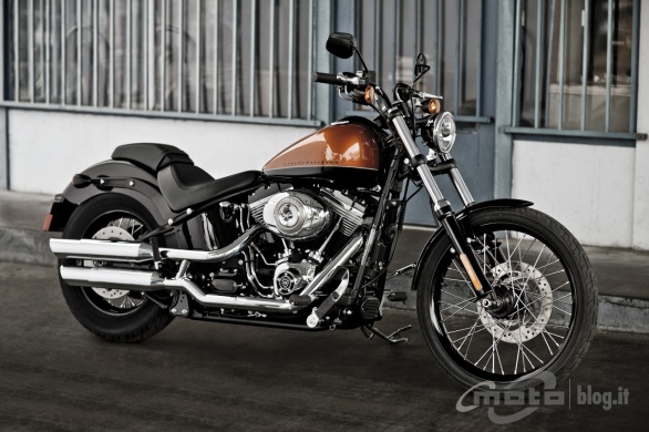 Harley_Blackline_2011_03.jpg
