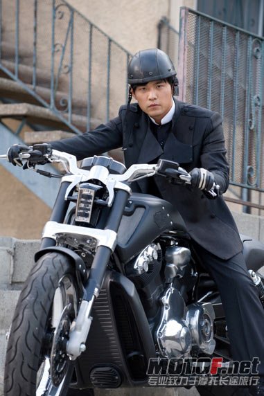 V-Rod-Muscle-2.jpg