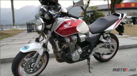 cb 1300