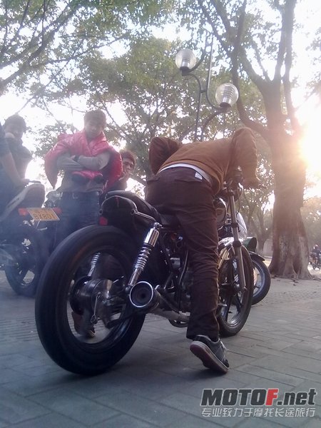20110206594.jpg