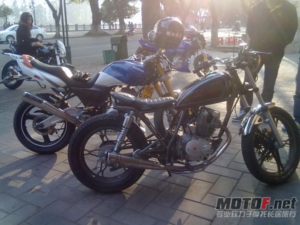 20110206587.jpg