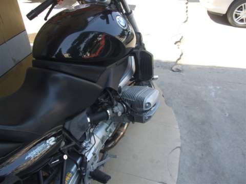 宝马R1100R