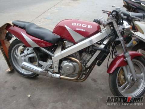 BO400