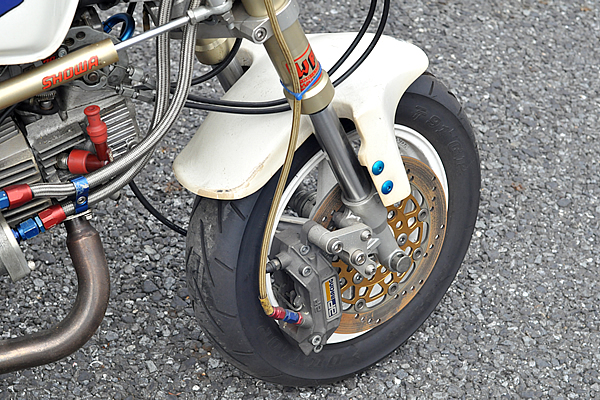 detail02_b.jpg