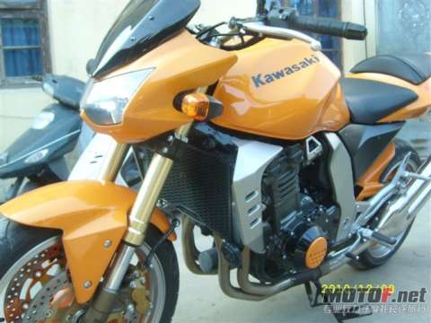 Z1000